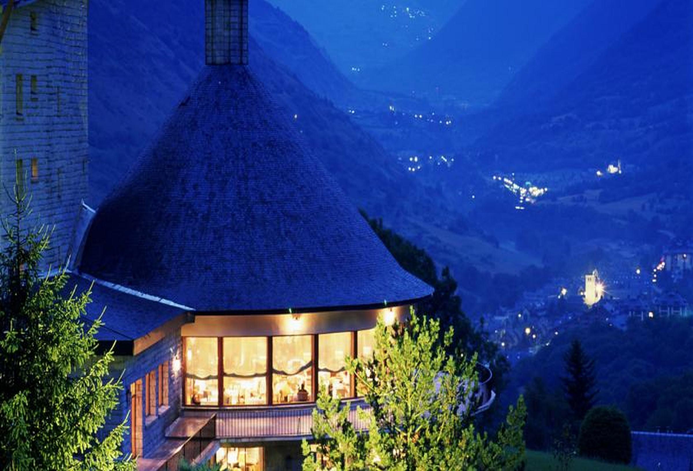 Parador De Vielha Bagian luar foto