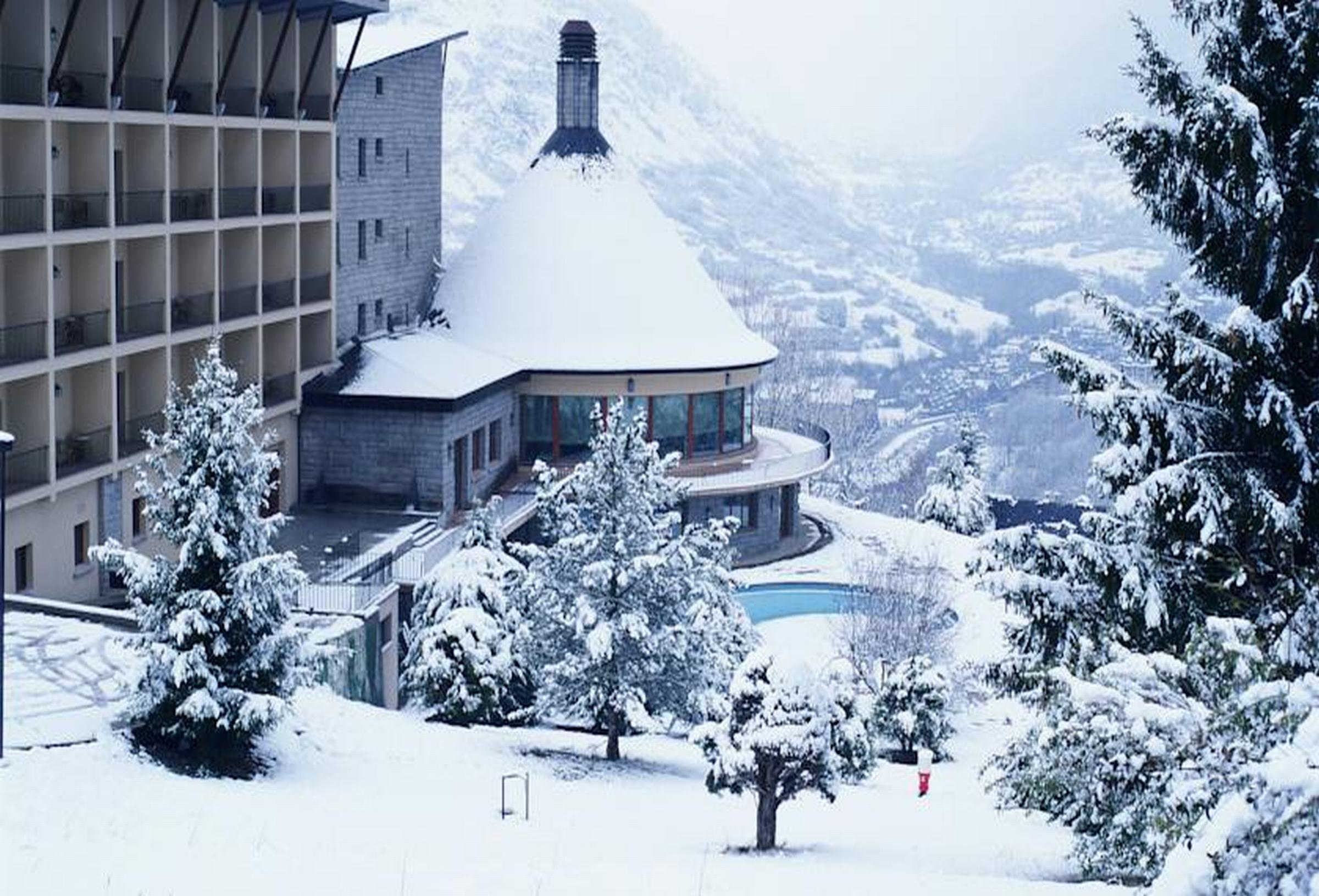 Parador De Vielha Bagian luar foto