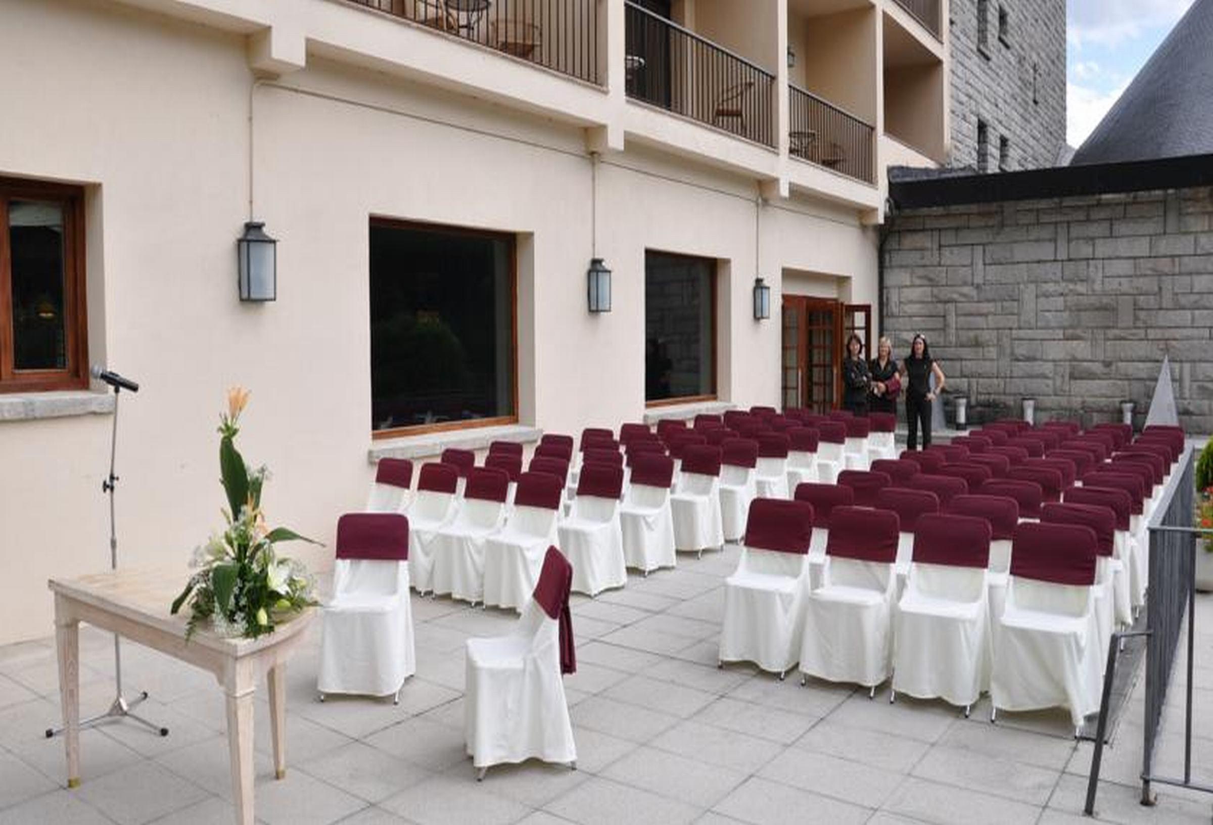 Parador De Vielha Bagian luar foto
