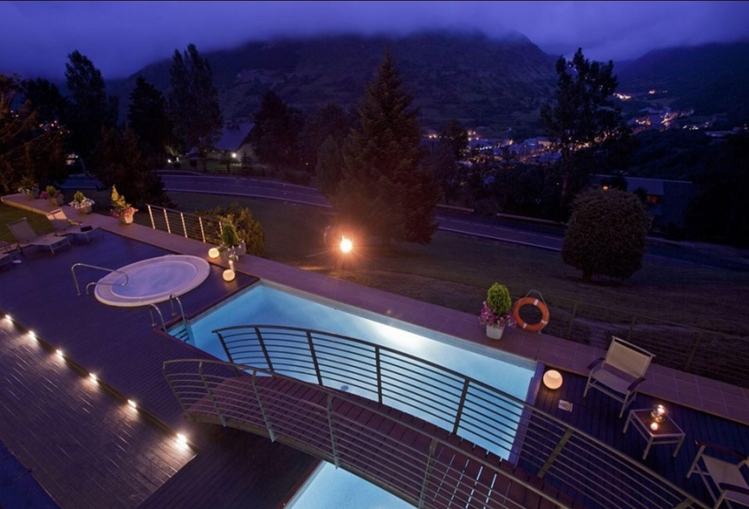 Parador De Vielha Bagian luar foto