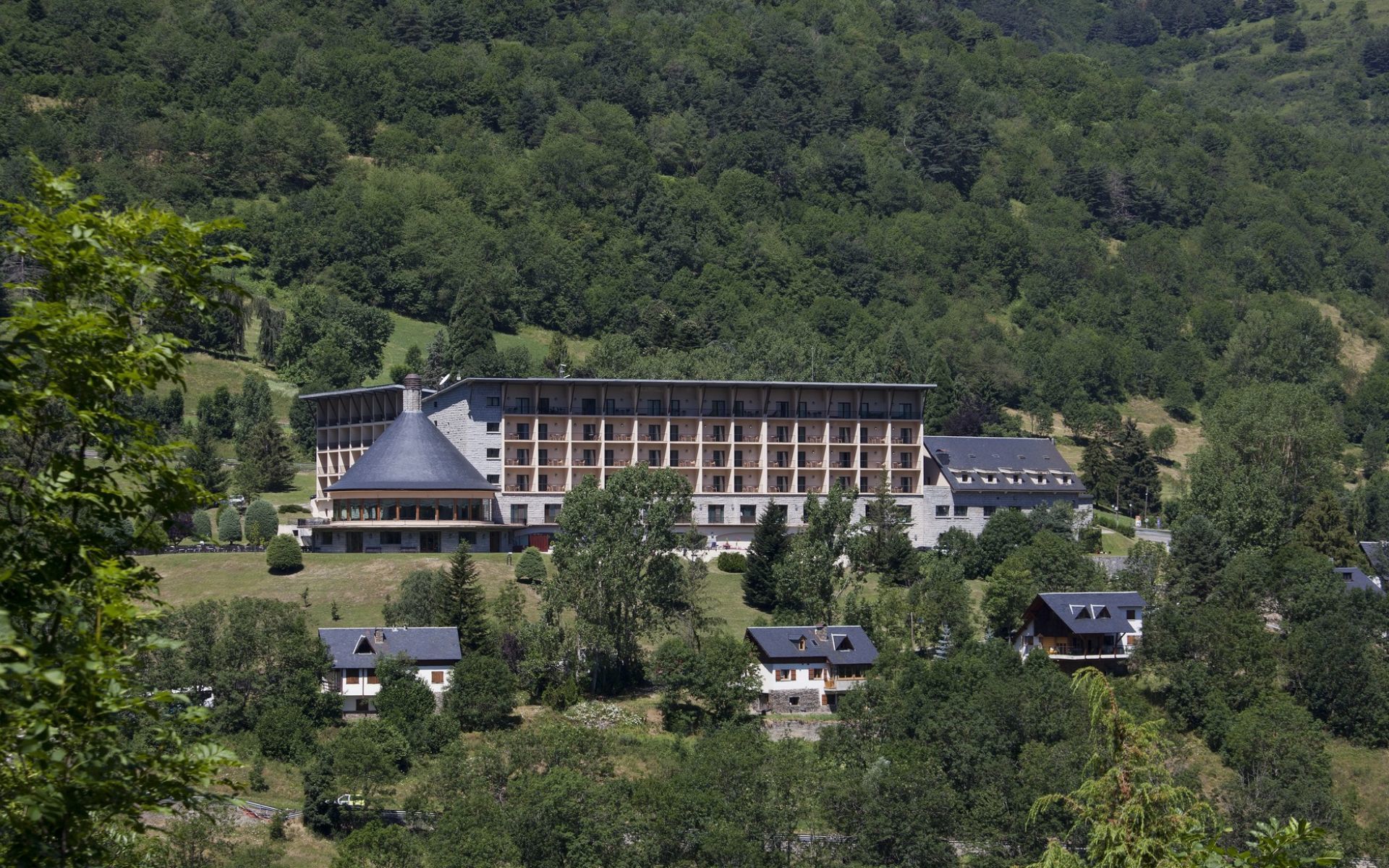 Parador De Vielha Bagian luar foto