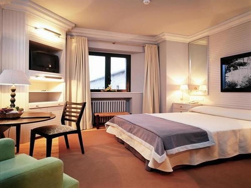 Parador De Vielha Bagian luar foto