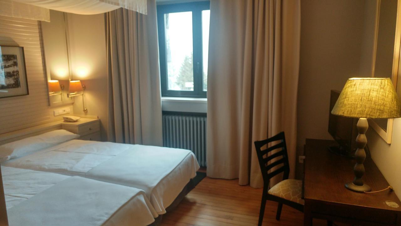 Parador De Vielha Bagian luar foto
